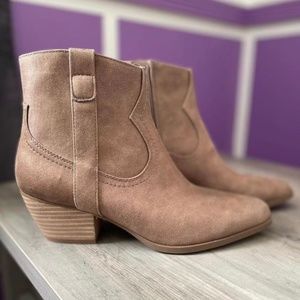 Dolce Vita Booties